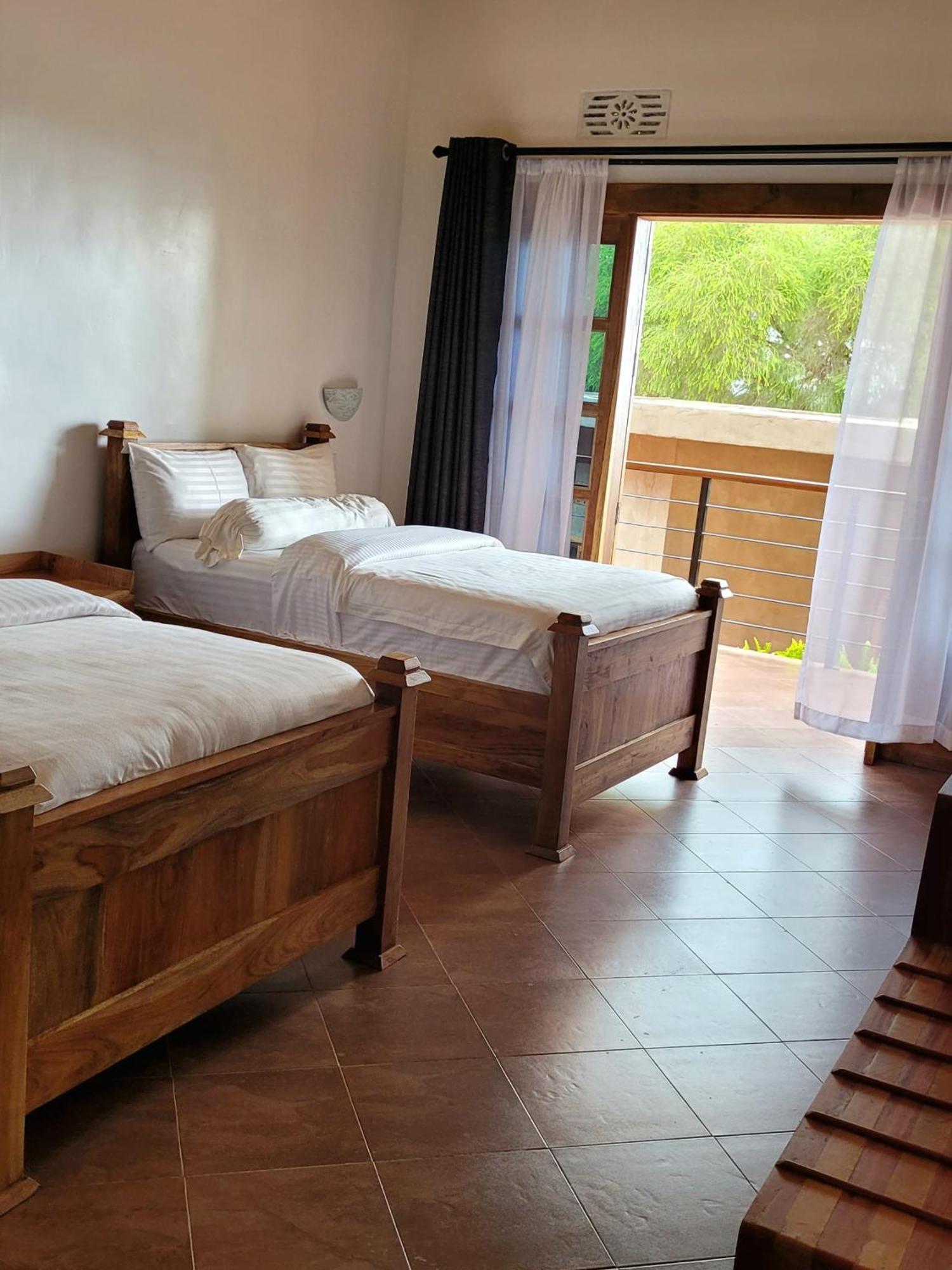 Babylon Lodge Marangu Экстерьер фото