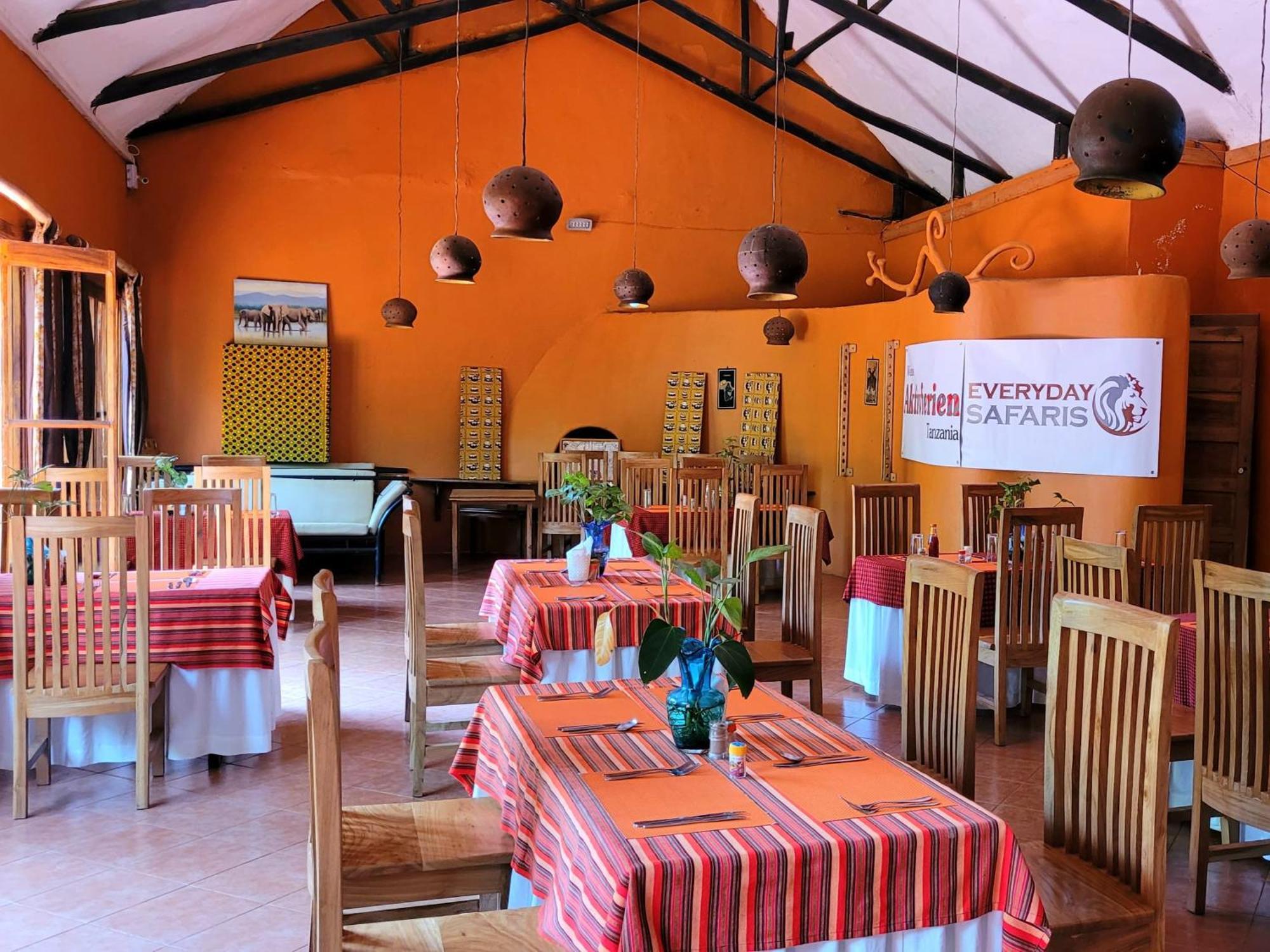 Babylon Lodge Marangu Экстерьер фото