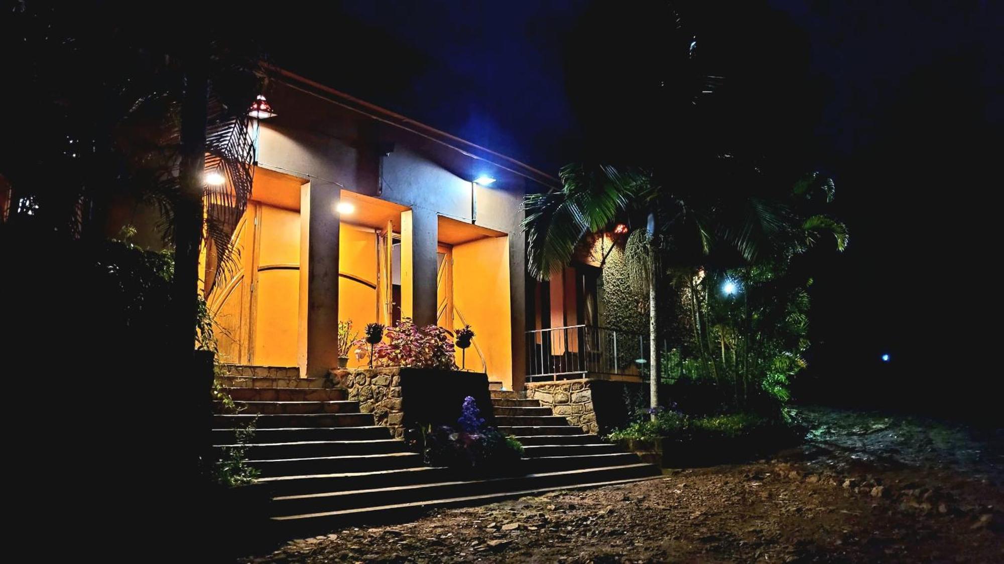 Babylon Lodge Marangu Экстерьер фото