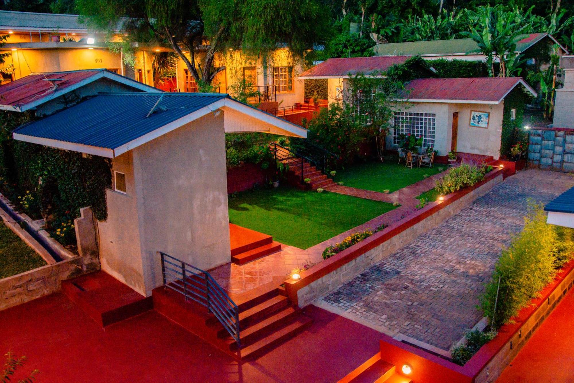 Babylon Lodge Marangu Экстерьер фото